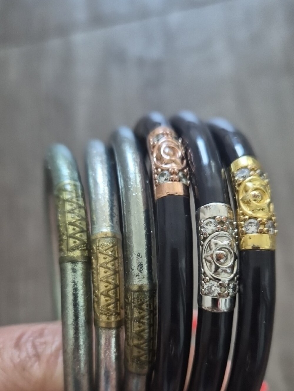 Buddha Girl Stack 6 Piece Black Sz Medium 3 Kings Plus 3 Serenity Small